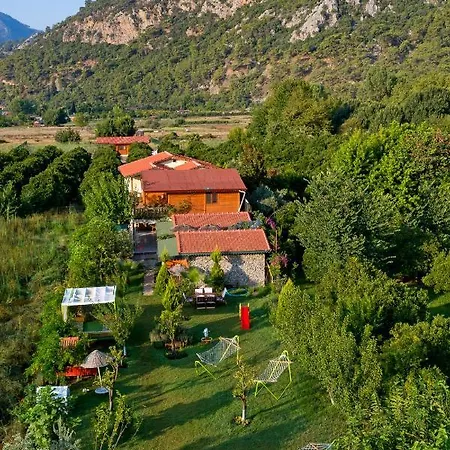 Flora Cirali Homestay Kemer