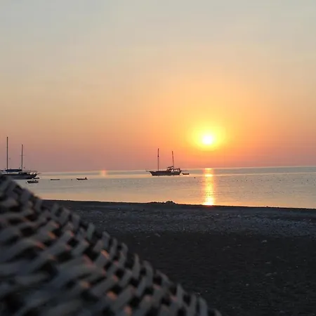 Rum i privatbostad Flora Cirali *