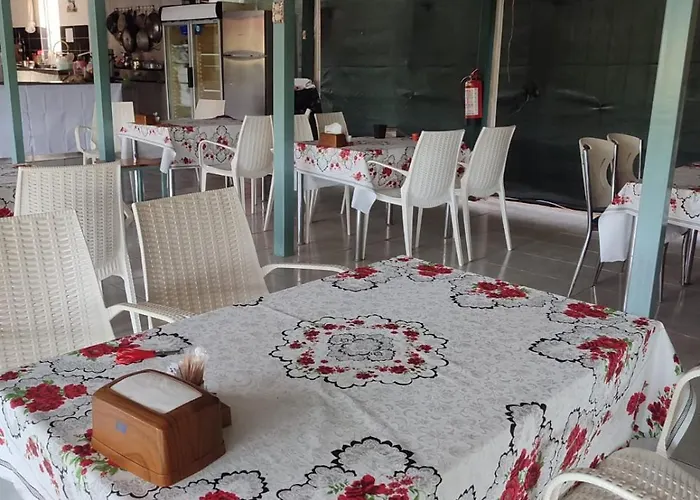 Flora Cirali منزل للإقامة *