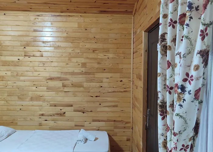 Flora çıralı Séjour chez l'habitant *