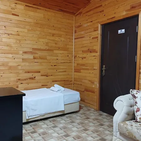 Flora çıralı Pansiyon