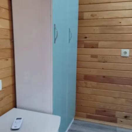Flora çıralı Pansiyon *