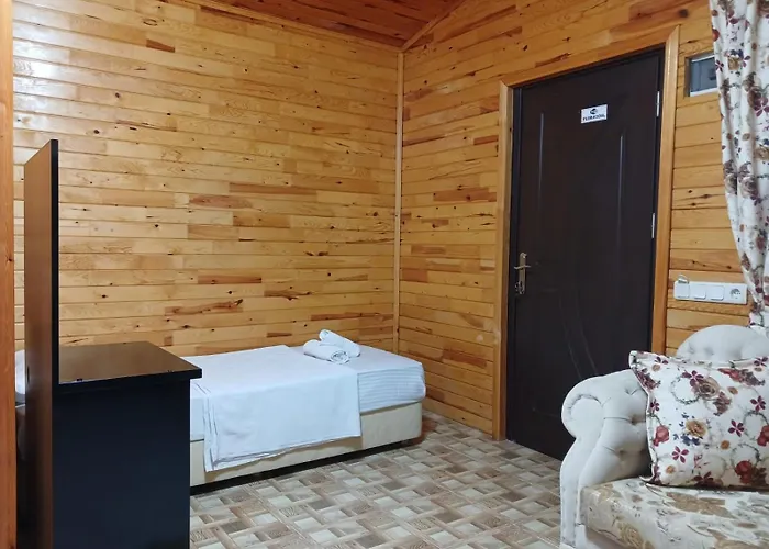 Flora Cirali Homestay