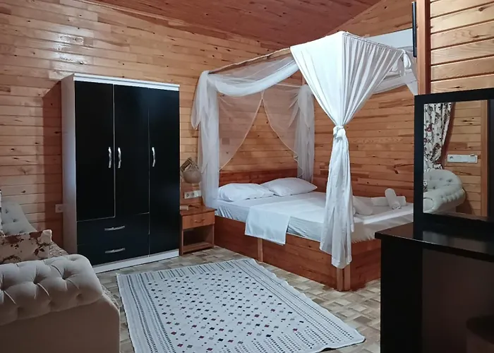 Homestay Flora Cirali